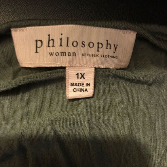 Philosophy Loose Fitting Top Asymmetrical … - Picture 6 of 10